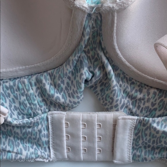 VS Bra - Picture 4 of 5